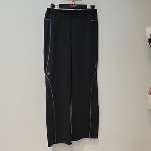 ATHLETA black yoga athletic pants.  Size Medium.  Great condition.